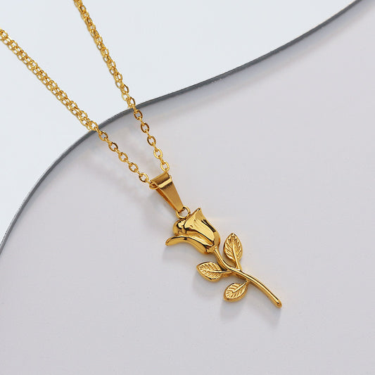 Collar Rosa Eterna - chapada en oro 18k